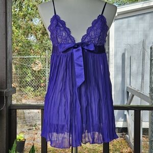 Victoria’s Secret Babydoll Chemise Sheer Pleated Empire Waist M Purple Fairy